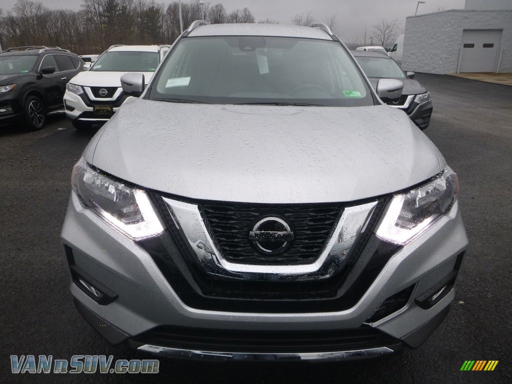 2019 Rogue SV AWD - Brilliant Silver / Charcoal photo #9