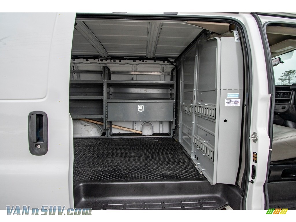 2013 Express 2500 Cargo Van - Summit White / Medium Pewter photo #18
