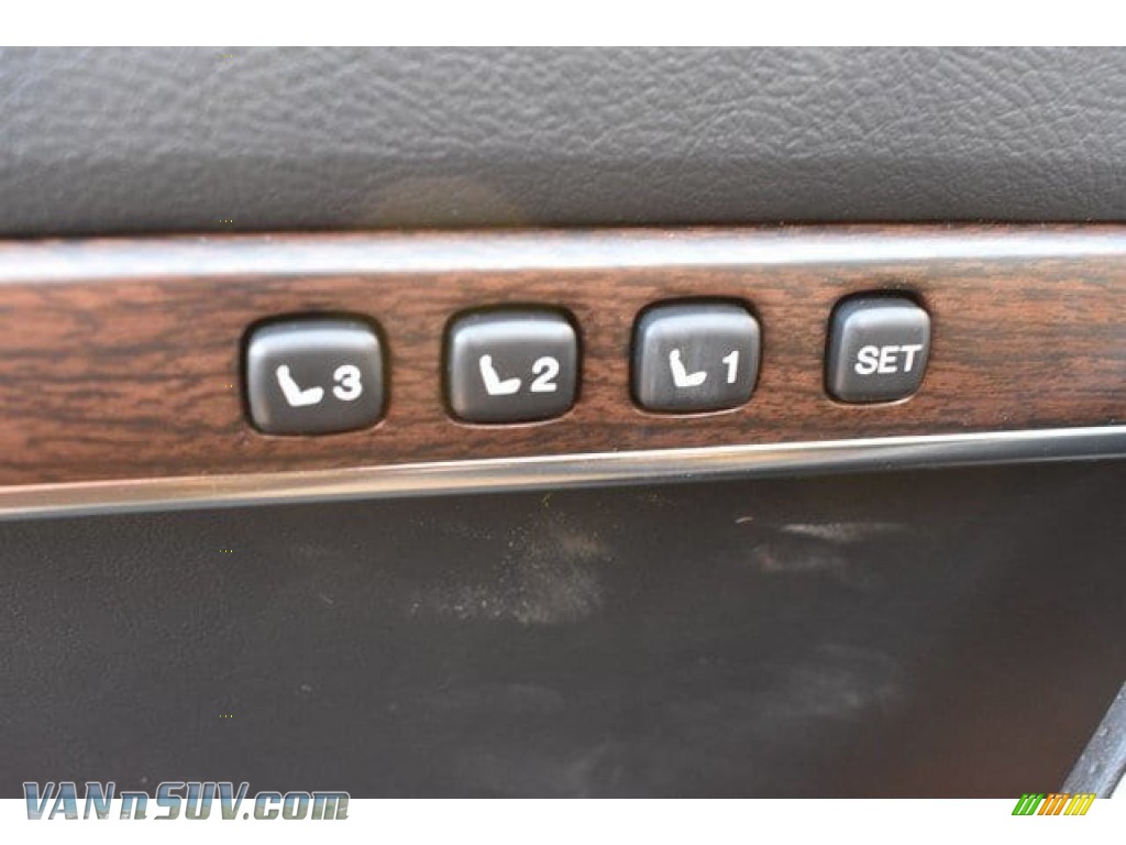 2019 Land Cruiser 4WD - Magnetic Gray Metallic / Black photo #28