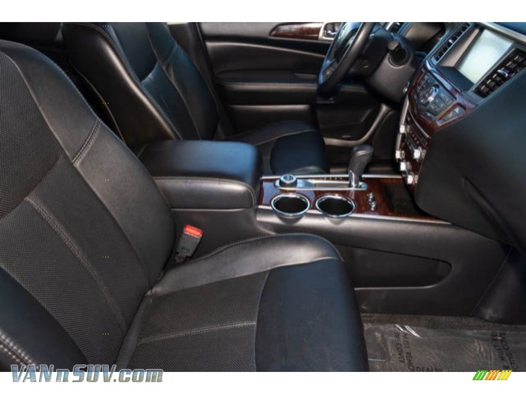 2014 Pathfinder Platinum AWD - Super Black / Charcoal photo #23