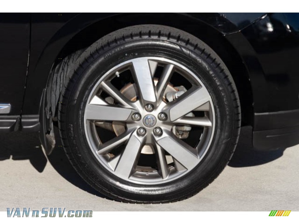 2014 Pathfinder Platinum AWD - Super Black / Charcoal photo #36