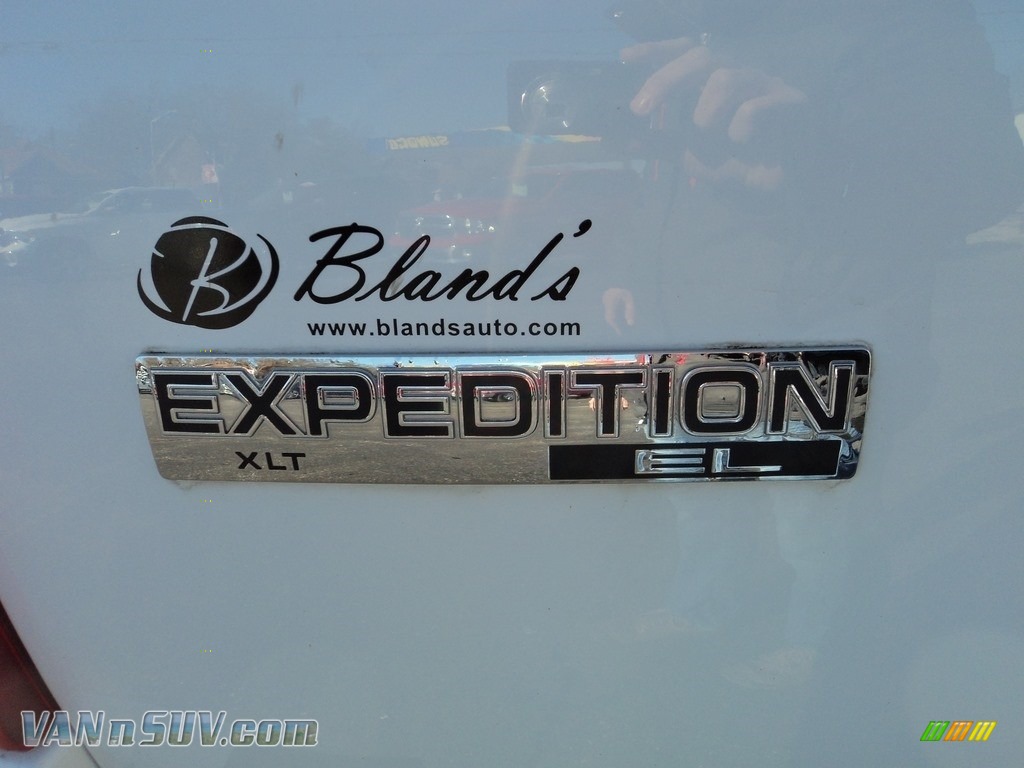 2010 Expedition EL XLT 4x4 - Oxford White / Stone photo #31