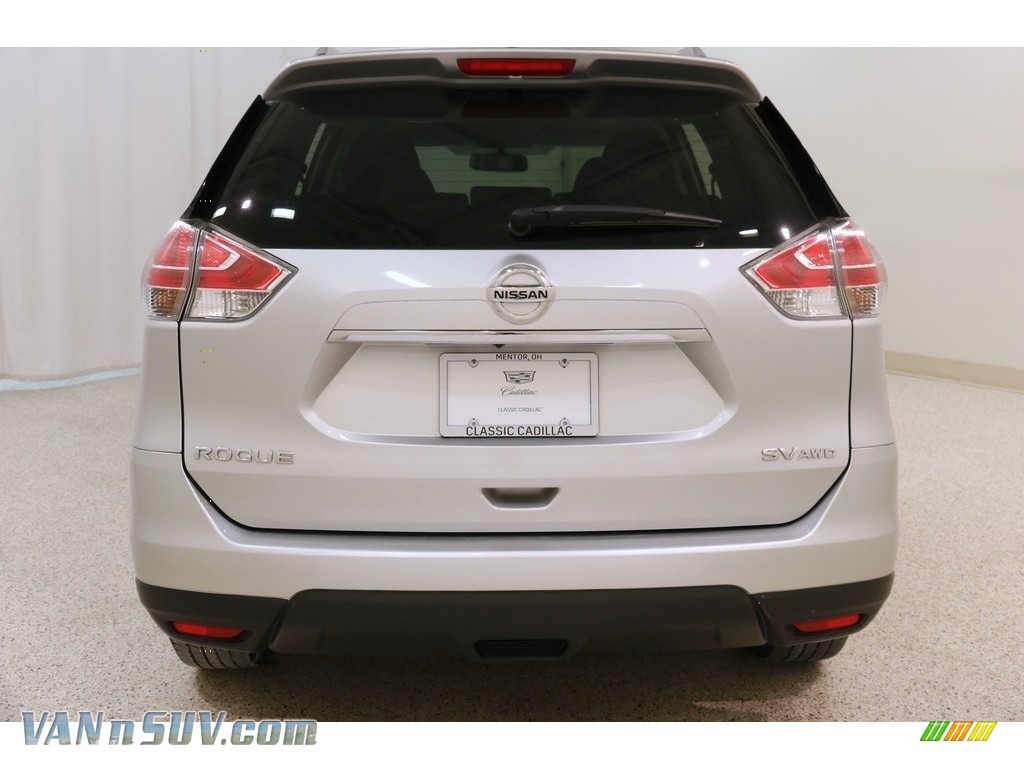 2015 Rogue SV AWD - Brilliant Silver / Charcoal photo #21
