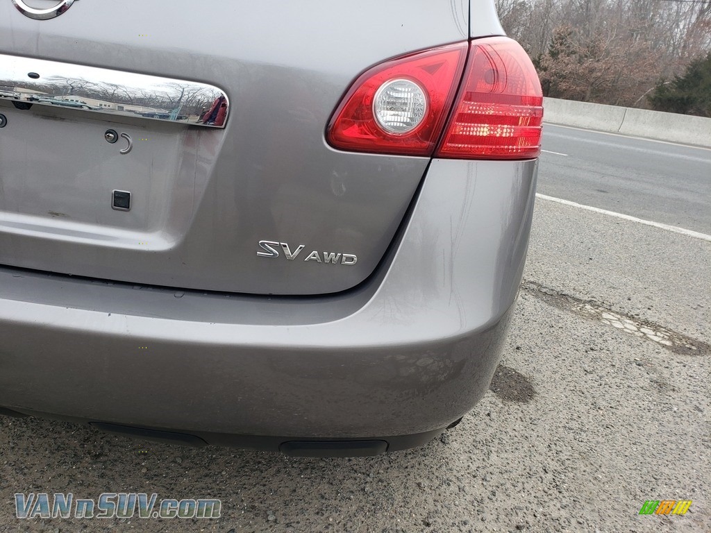 2013 Rogue SV AWD - Frosted Steel / Black photo #6