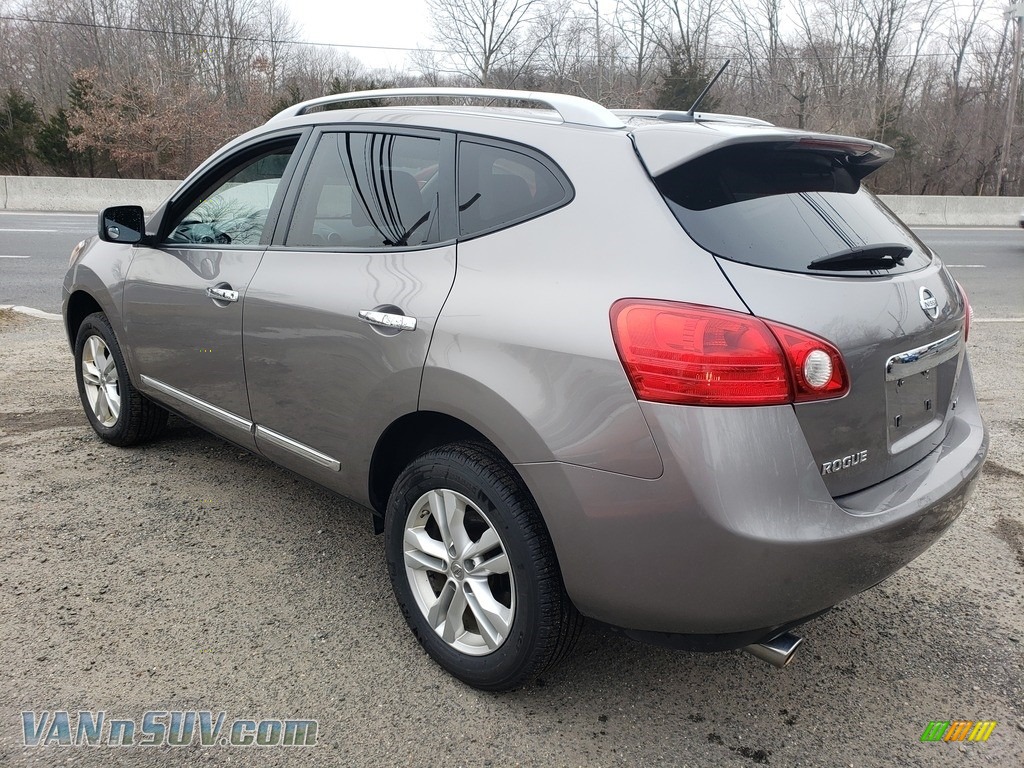 2013 Rogue SV AWD - Frosted Steel / Black photo #7