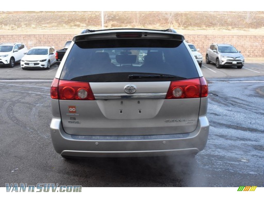 2006 Sienna Limited AWD - Silver Shadow Pearl / Stone Gray photo #5
