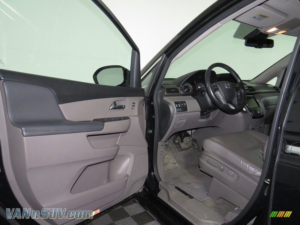 2014 Odyssey Touring - Crystal Black Pearl / Gray photo #9