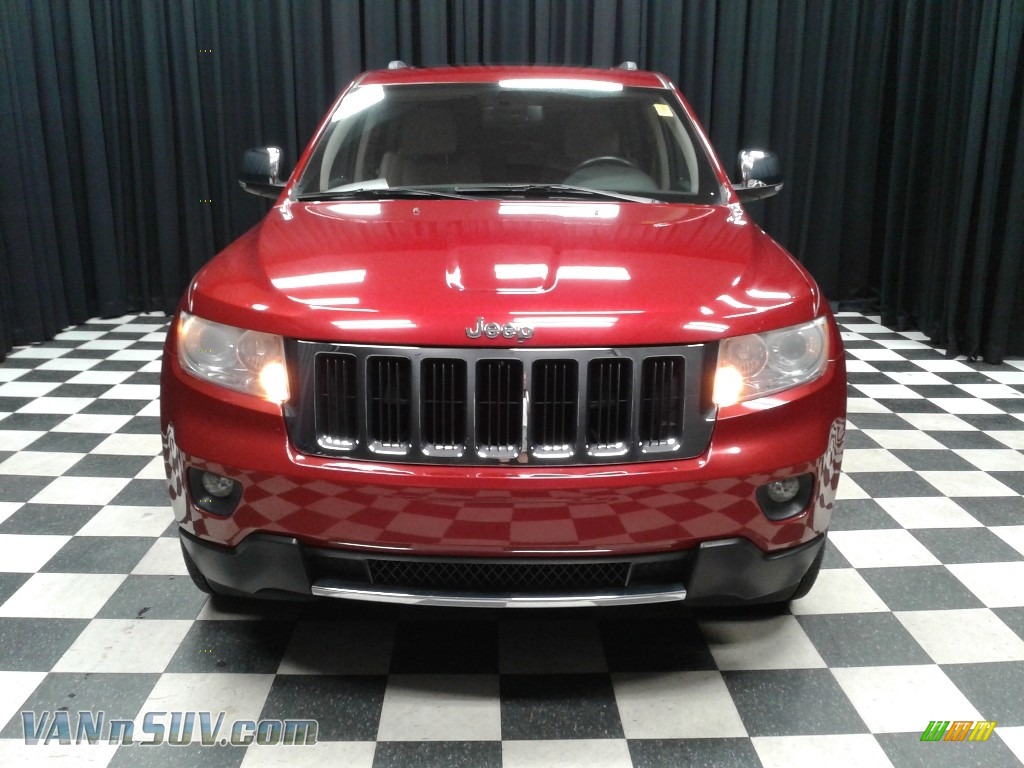 2011 Grand Cherokee Limited 4x4 - Inferno Red Crystal Pearl / Black/Light Frost Beige photo #3