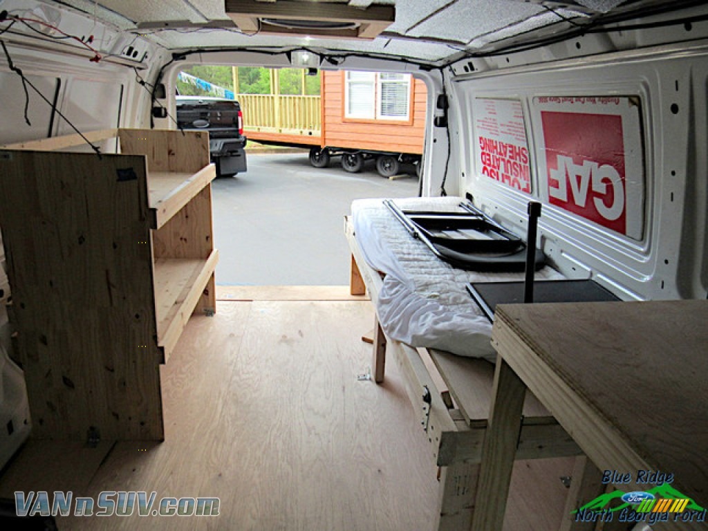 2012 E Series Van E150 Cargo - Oxford White / Medium Flint photo #27