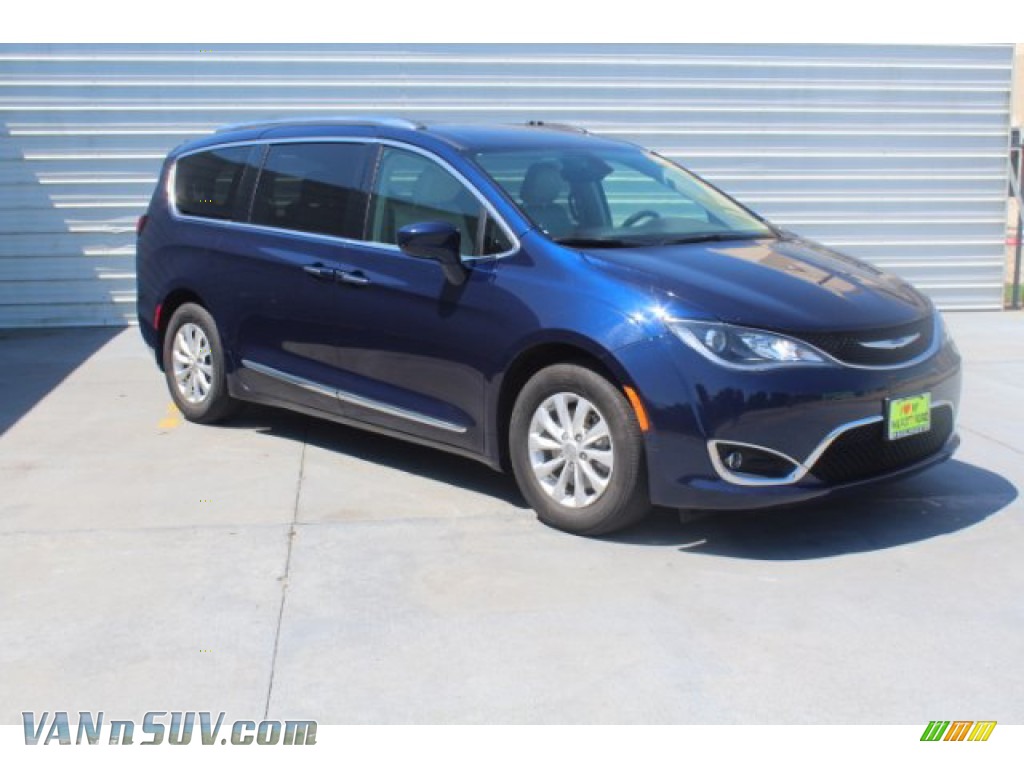 2018 Pacifica Touring L - Jazz Blue Pearl / Cognac/Alloy/Toffee photo #2