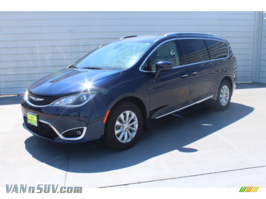 2018 Pacifica Touring L - Jazz Blue Pearl / Cognac/Alloy/Toffee photo #4