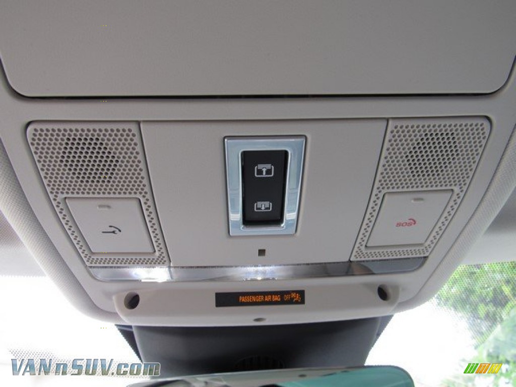2020 Range Rover Evoque SE - Seoul Pearl Silver Metallic / Cloud photo #38