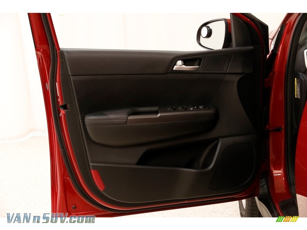 2018 Sportage LX AWD - Hyper Red / Black photo #4