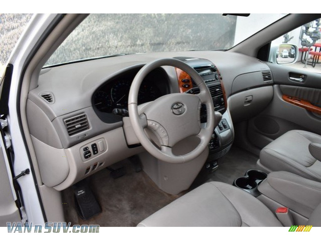 2008 Sienna XLE AWD - Arctic Frost Pearl / Stone photo #10