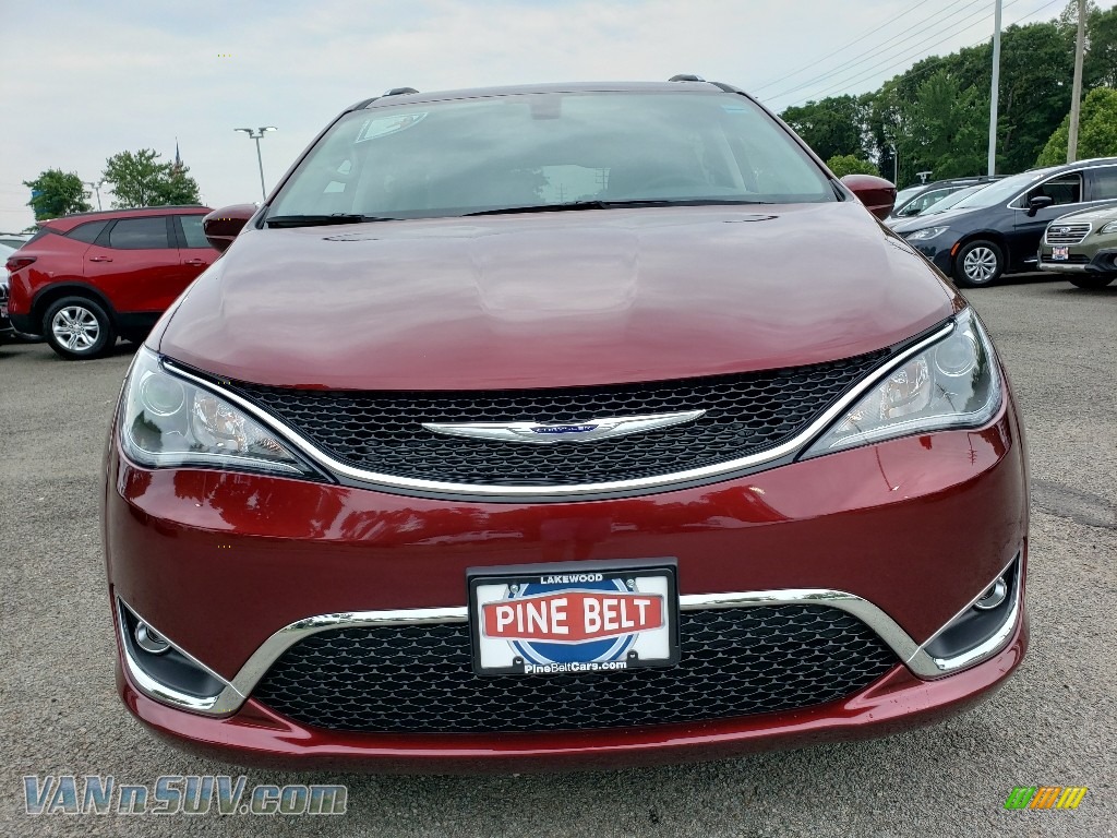 2019 Pacifica Touring L - Velvet Red Pearl / Black/Alloy photo #2