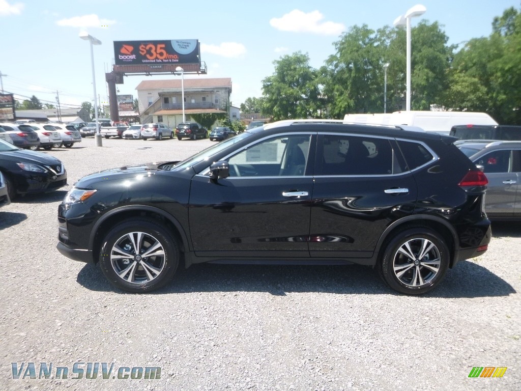 2019 Rogue SV AWD - Magnetic Black / Charcoal photo #7