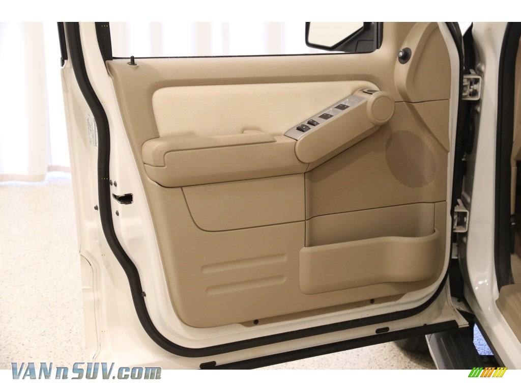2010 Mountaineer V6 AWD - White Suede / Camel photo #5