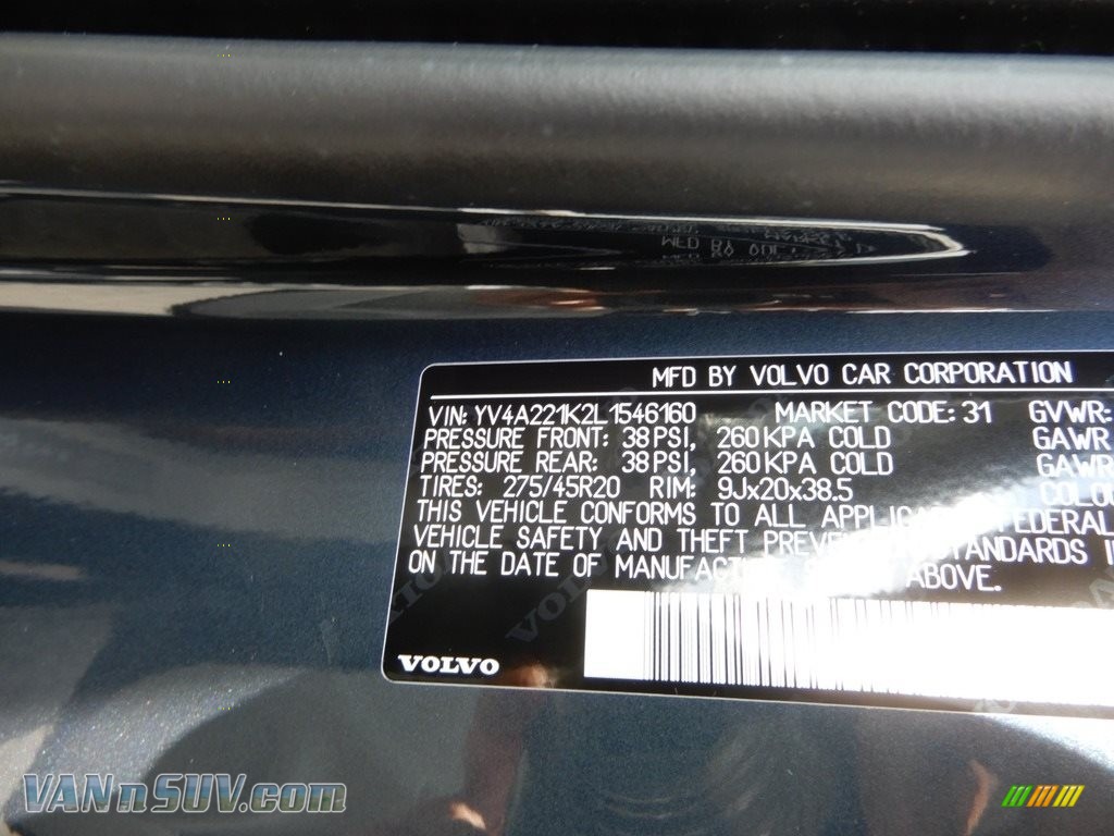 2020 XC90 T6 AWD Momentum - Denim Blue Metallic / Blond photo #11