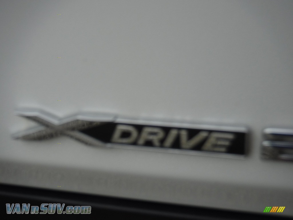 2015 X1 xDrive28i - Alpine White / Beige photo #5