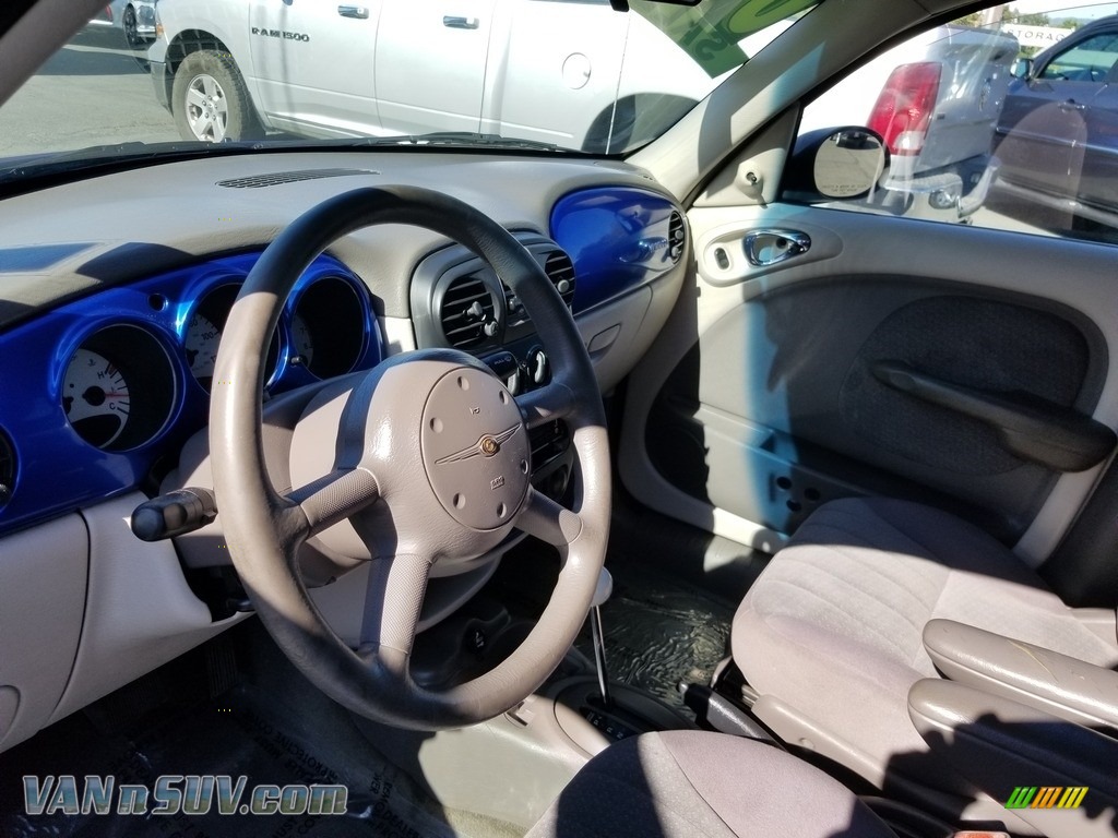 2004 PT Cruiser  - Electric Blue Pearlcoat / Taupe/Pearl Beige photo #10