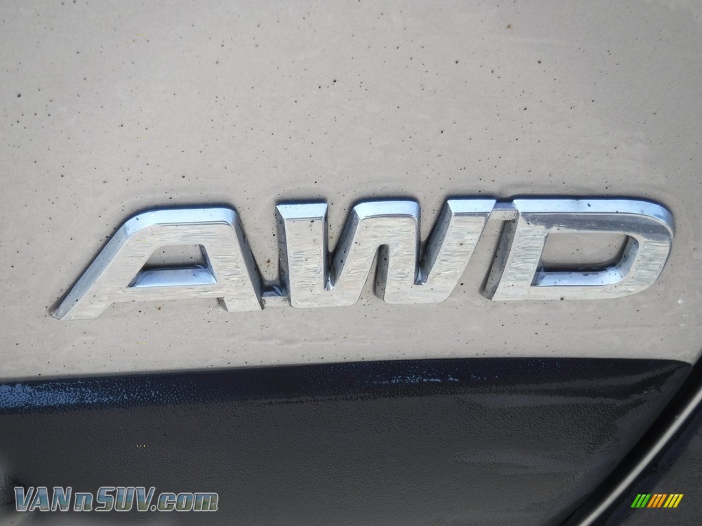 2014 Sorento LX AWD - Bright Silver / Black photo #3