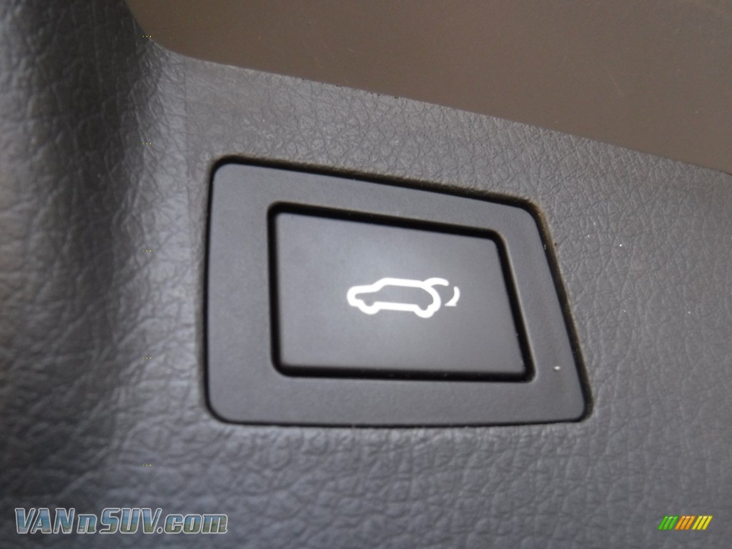2014 Sorento LX AWD - Bright Silver / Black photo #25