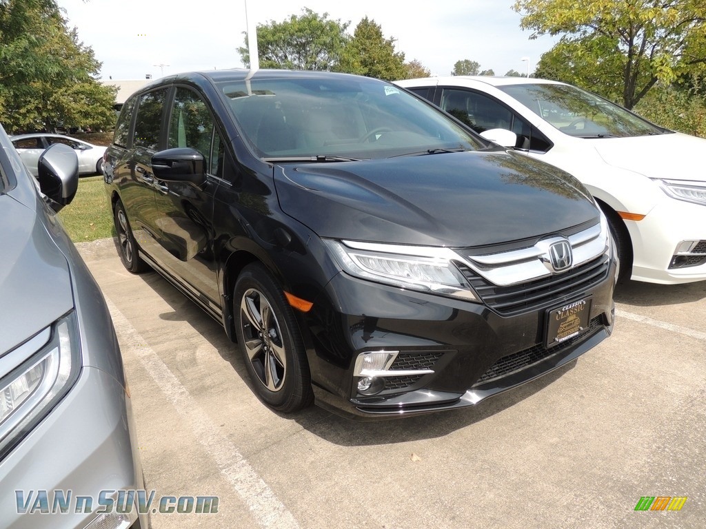 2019 Odyssey Touring - Crystal Black Pearl / Gray photo #3