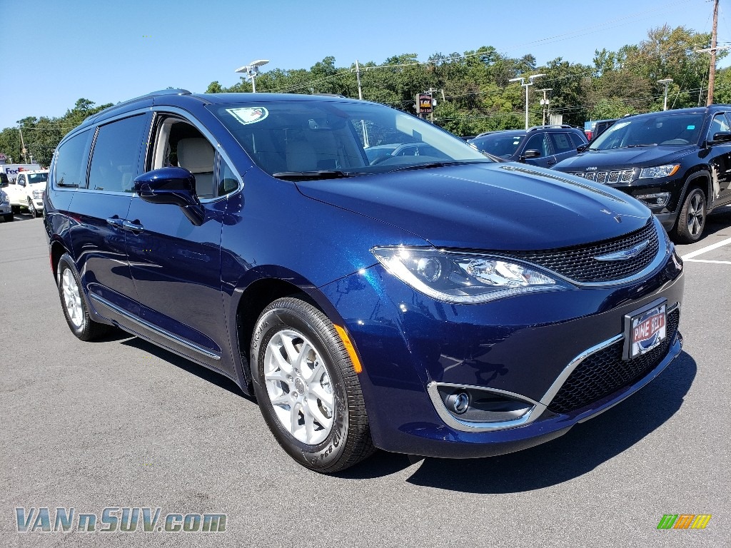 2020 Pacifica Touring L - Jazz Blue Pearl / Alloy/Black photo #1