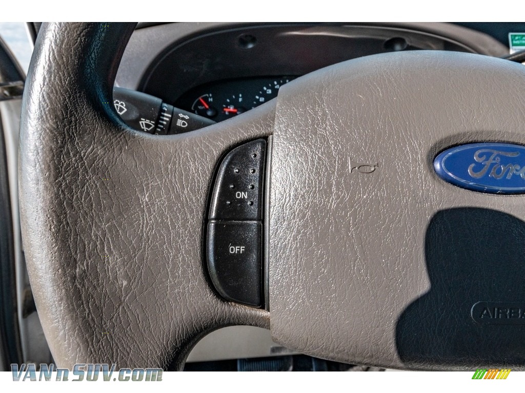 2006 E Series Van E350 Commercial Extended - Oxford White / Medium Flint Grey photo #30