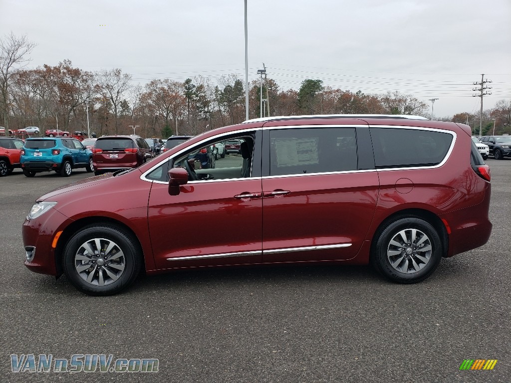 2020 Pacifica Touring L Plus - Velvet Red Pearl / Alloy/Black photo #3