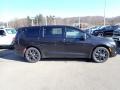 Chrysler Pacifica Touring Brilliant Black Crystal Pearl photo #6