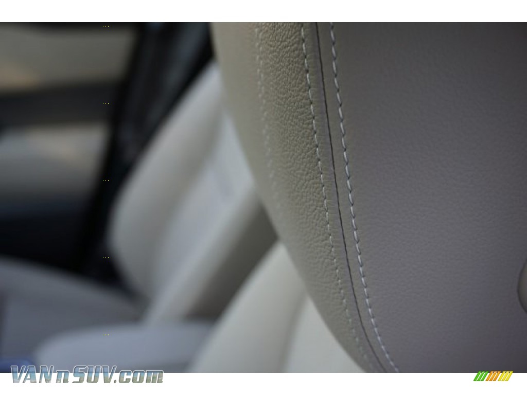2020 Range Rover Velar S - Yulong White Metallic / Ebony/Ebony photo #23