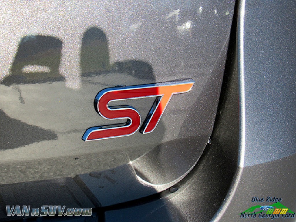 2020 Explorer ST 4WD - Magnetic Metallic / Ebony photo #34