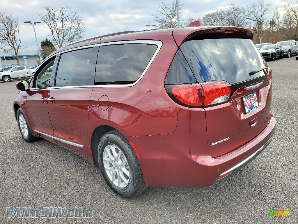 2020 Pacifica Touring L - Velvet Red Pearl / Alloy/Black photo #4
