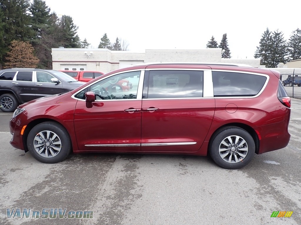 2020 Pacifica Touring L Plus - Velvet Red Pearl / Alloy/Black photo #2