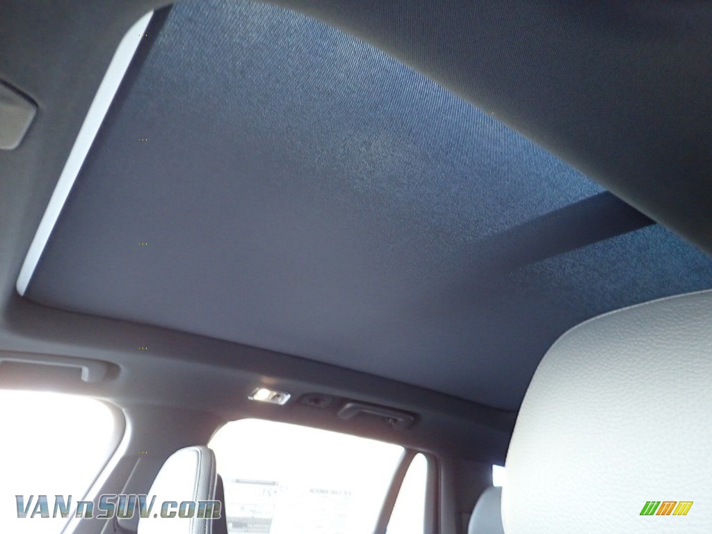 2020 XC90 T6 AWD Momentum - Crystal White Metallic / Slate photo #12