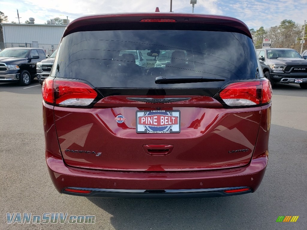 2020 Pacifica Limited - Velvet Red Pearl / Black photo #5