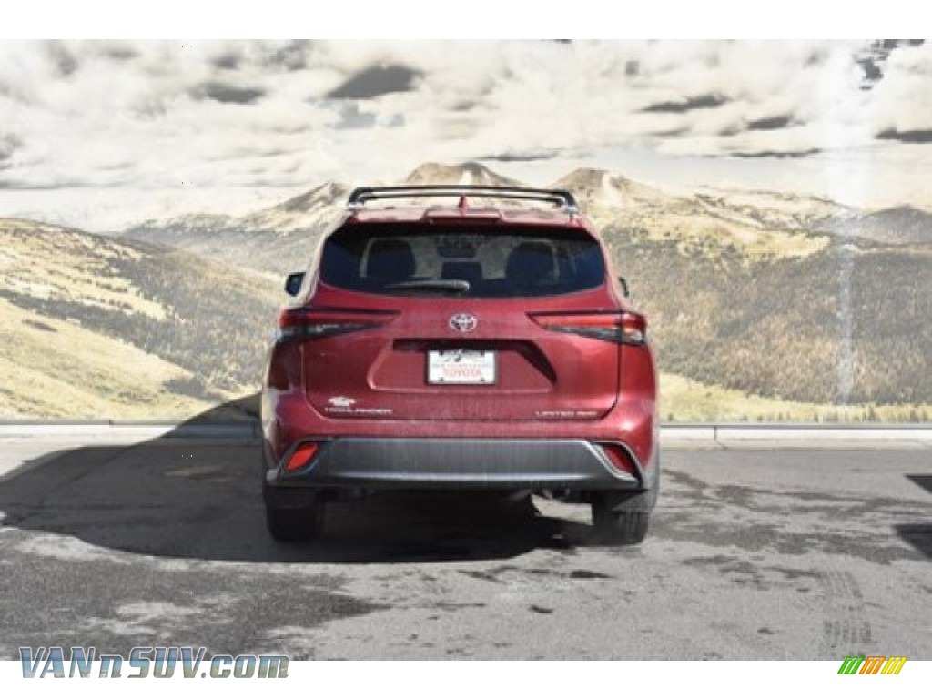 2020 Highlander Limited AWD - Ruby Flare Pearl / Graphite photo #4