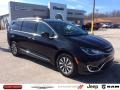 Chrysler Pacifica Touring L Plus Brilliant Black Crystal Pearl photo #1