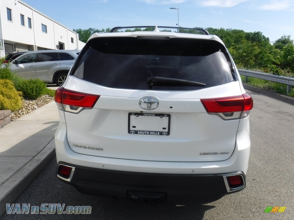 2017 Highlander Limited AWD - Blizzard White Pearl / Ash photo #8