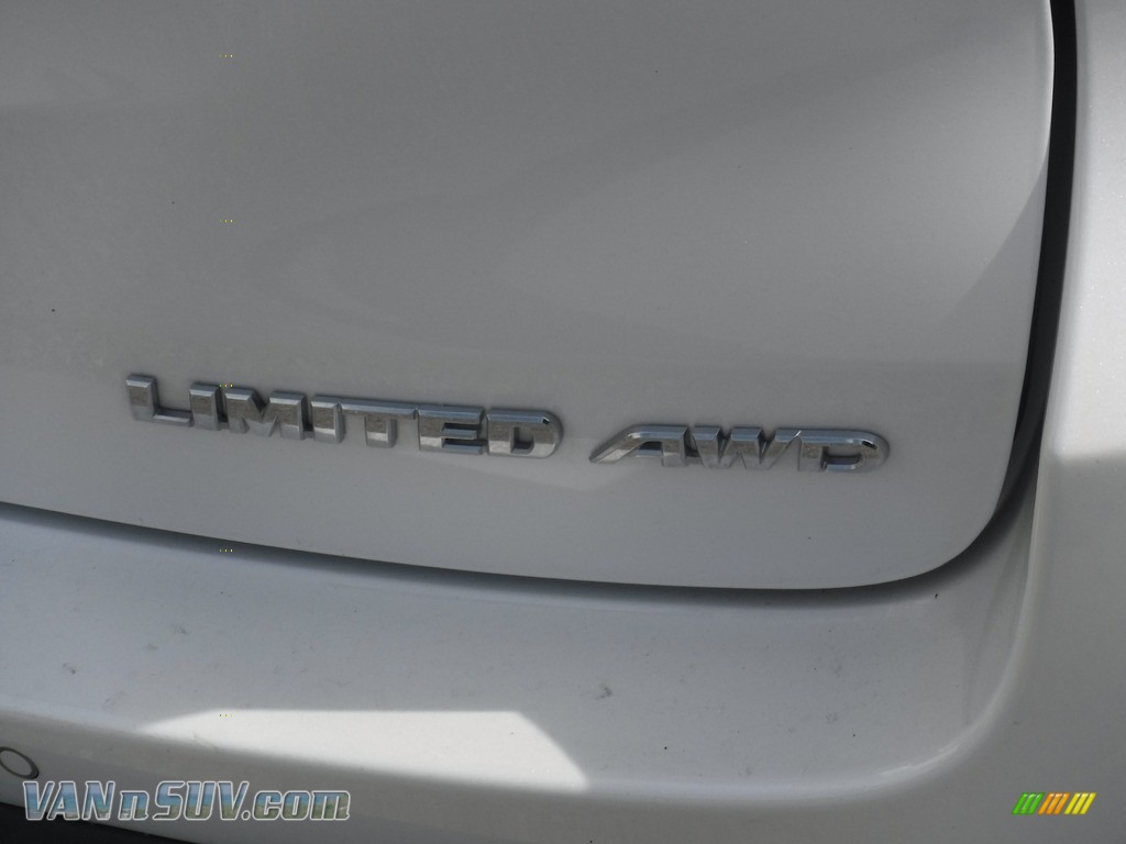 2017 Highlander Limited AWD - Blizzard White Pearl / Ash photo #11