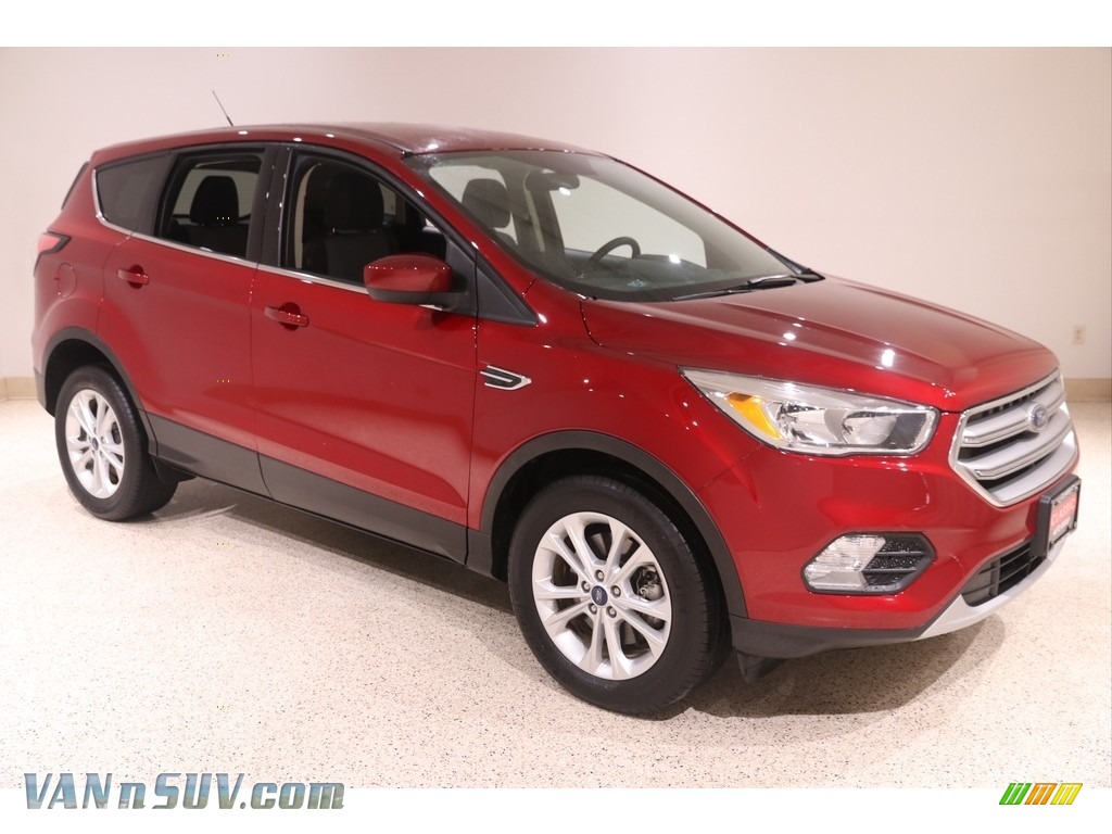2017 Escape SE - Ruby Red / Charcoal Black photo #1