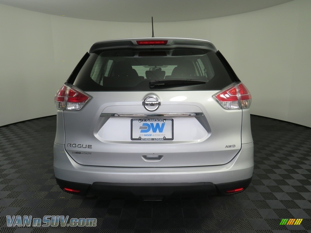 2016 Rogue S AWD - Brilliant Silver / Charcoal photo #12