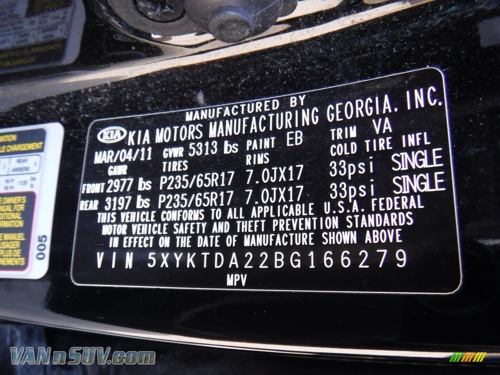 2011 Sorento LX V6 AWD - Ebony Black / Black photo #24
