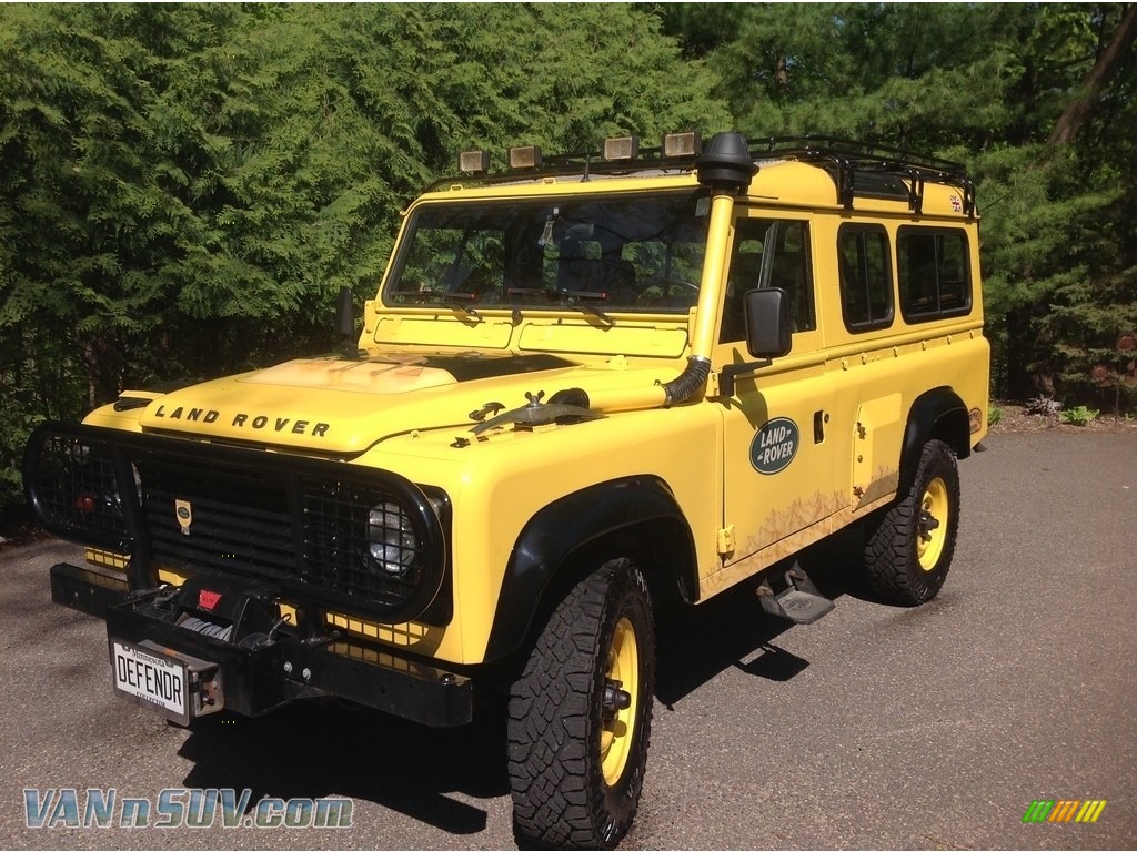 Yellow / Black/Tan Land Rover Defender 110 Camel Trophy Edition
