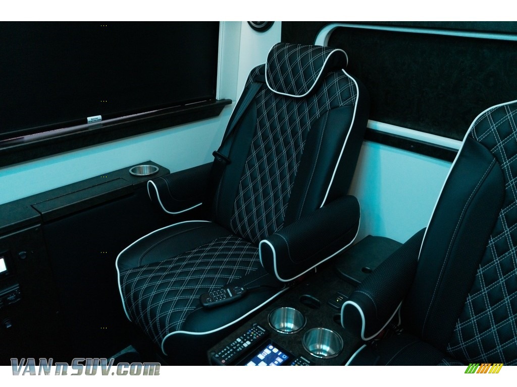 2019 Sprinter 3500XD Passenger Conversion - Jet Black / Black photo #27