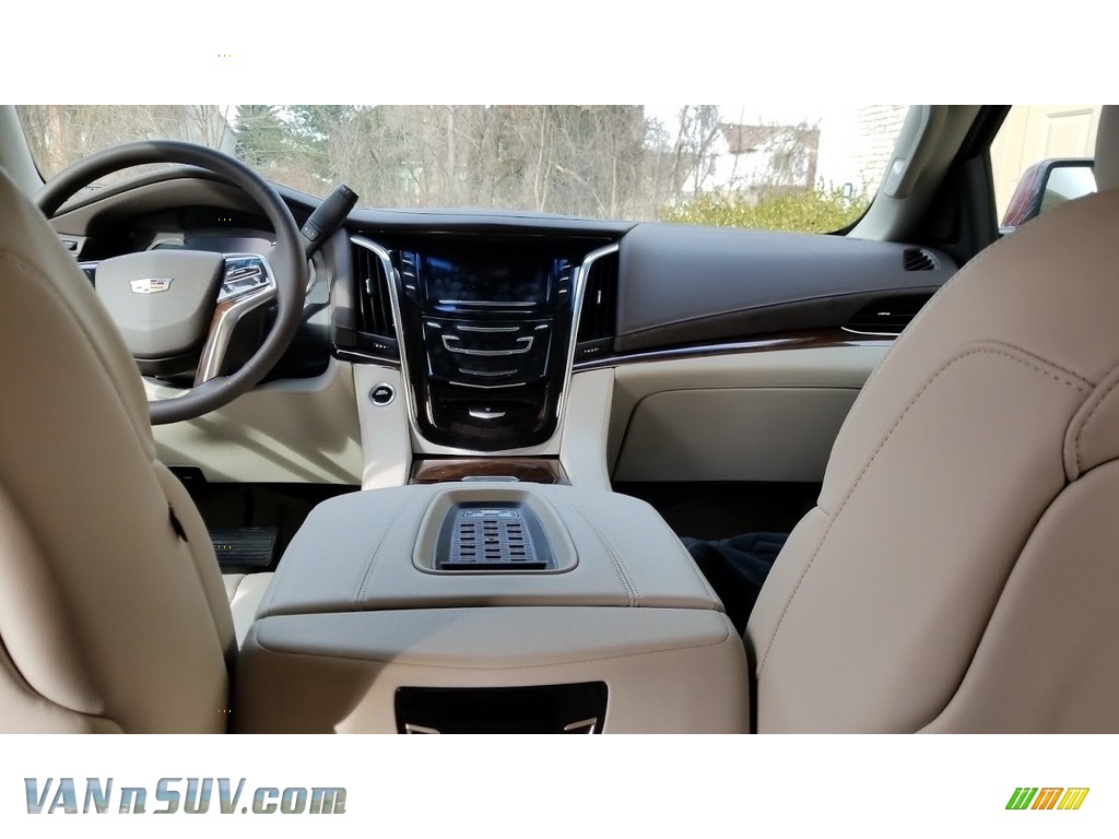 2017 Escalade Luxury 4WD - Red Passion Tintcoat / Shale/Cocoa Accents photo #16