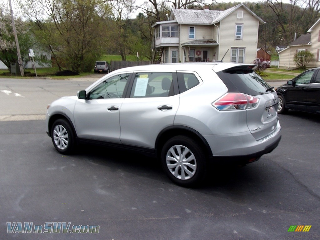 2016 Rogue S AWD - Brilliant Silver / Charcoal photo #5