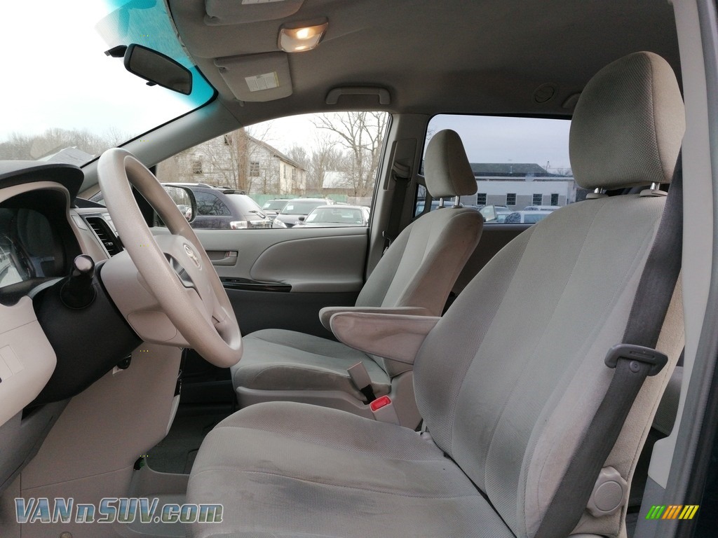 2011 Sienna V6 - South Pacific Blue Pearl / Bisque photo #14