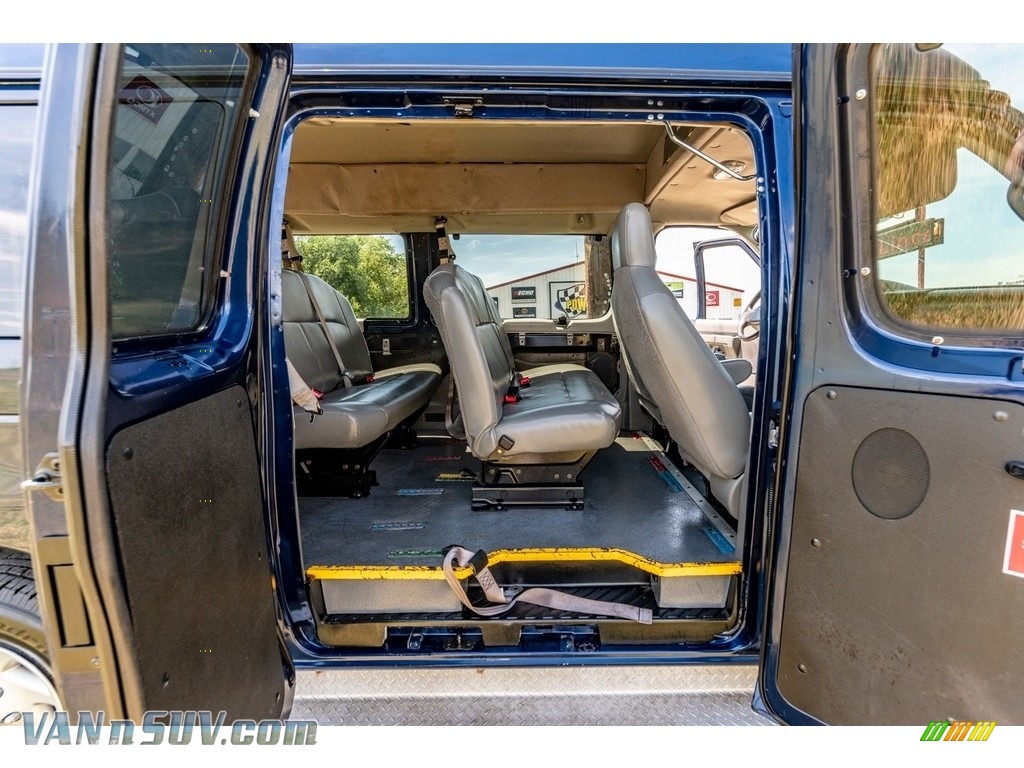 2011 E Series Van E350 XL Extended Passenger - Dark Blue Pearl Metallic / Medium Flint photo #8